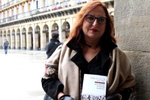 Miren Agur Meabe, Ibon RG, Fertxu Izquierdo eta BlekingeKale Banden izango dira Donostiako Poesia Orduak ekimenean