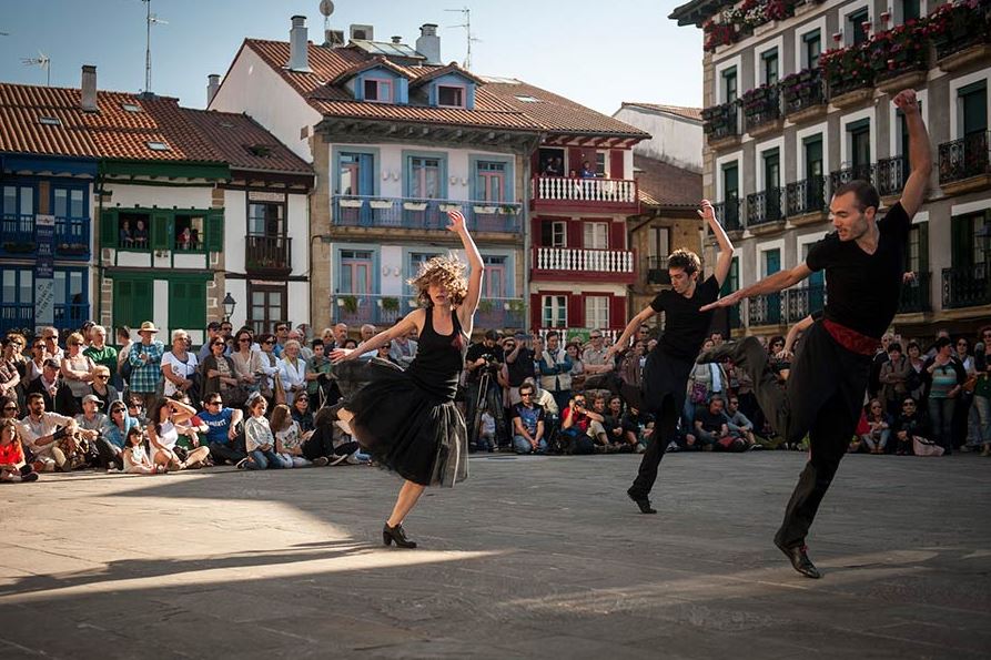 Euskaraz sortutako kultura garaikidea iruindarrei hurbiltzeko jaialdia antolatu dute