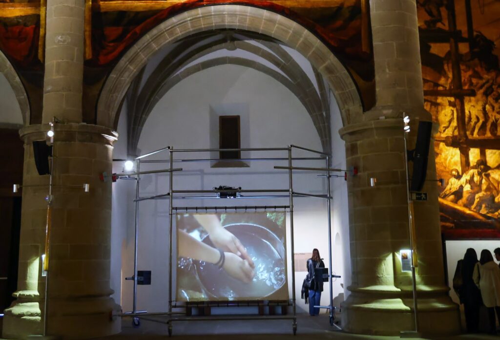 Maddi Barberren ‘Harria eta Poltsa’ instalazioa paratu dute San Telmo Museoan