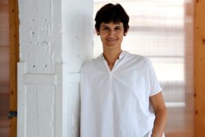 ‘Emakume zientzialarien argitan’ zikloa bueltan da, Donostian