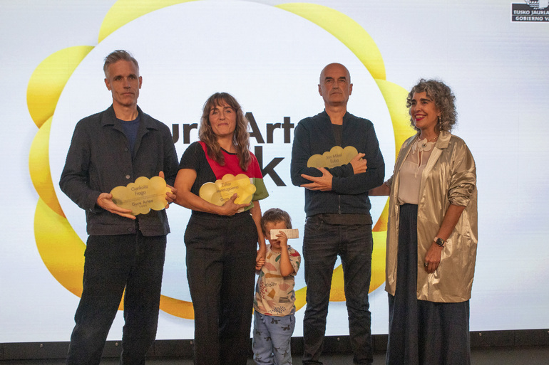 Jon Mikel Eubak, Zuhar Iruretagoienak eta Garikoitz Fragak jaso dituzte 2025eko Gure Artea sariak