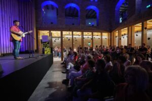 Gasteizko Izaskun Arrue Kulturguneak ‘Gabonetan Jai 2025’ programazioa aurkeztu du