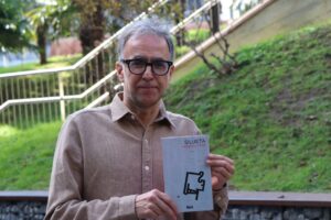 [Bideoa] Harkaitz Canok bi eleberri argitaratu ditu liburu bakar batean: idatzitakoa bata, existitzen ez dena bestea