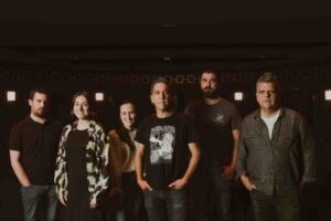 Galbahe taldeak ‘Ez gara dena ahazteko nahikoa biziko’ lehen diskoa aurkeztuko du abenduaren 19an, Larrabetzuko Hori Bai gaztetxean