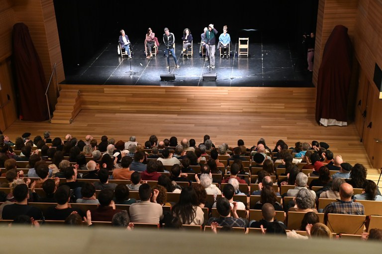 Bertsozale Elkarteak 2026ko Bertso Eguna bertan behera uztea erabaki du