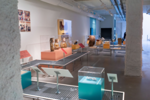 Gasteizko Arkabia guneak lehen erakusketa ireki du: ‘Bidegurutzea’