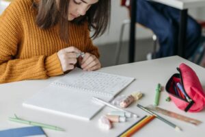 Gazteei zuzendutako euskarazko ipuin laburren lehiaketa martxan da Basaurin