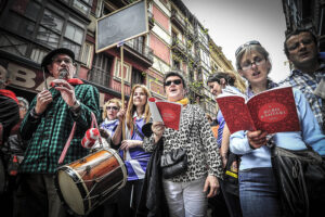 Bilbo Kantarik bere kantu-liburu berritua plazaratu du