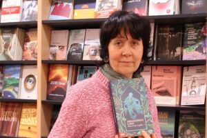 [Bideoa] Bortizkeria jasan duen emakumeari buruzko eleberria kaleratu du Idoia Frailek