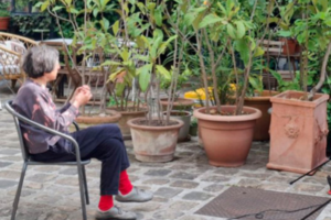 Artium Museoak Mari Puri Herrero eta Esther Ferrerri buruzko bi pieza dokumental aurkeztuko ditu artistekin batera