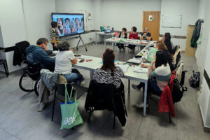 Euskara gara eta izango gara! doako eskola apirilaren 22an izango da AEKren euskaltegietan