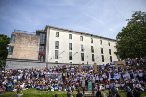 Nafarroako Ikastolek Hezkuntza Departamentuaren “alde bakarreko erabaki arbitrarioa” salatu dute