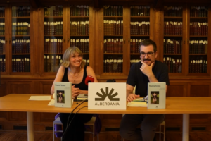 Nahia Zubeldiak Leïla Slimaniren ‘Kantu leuna’ eleberria euskaratu du
