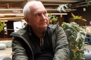 Joseba Sarrionandia izango da bihar Donostiako Koldo Mitxelena Kulturuneko Poetika zikloan