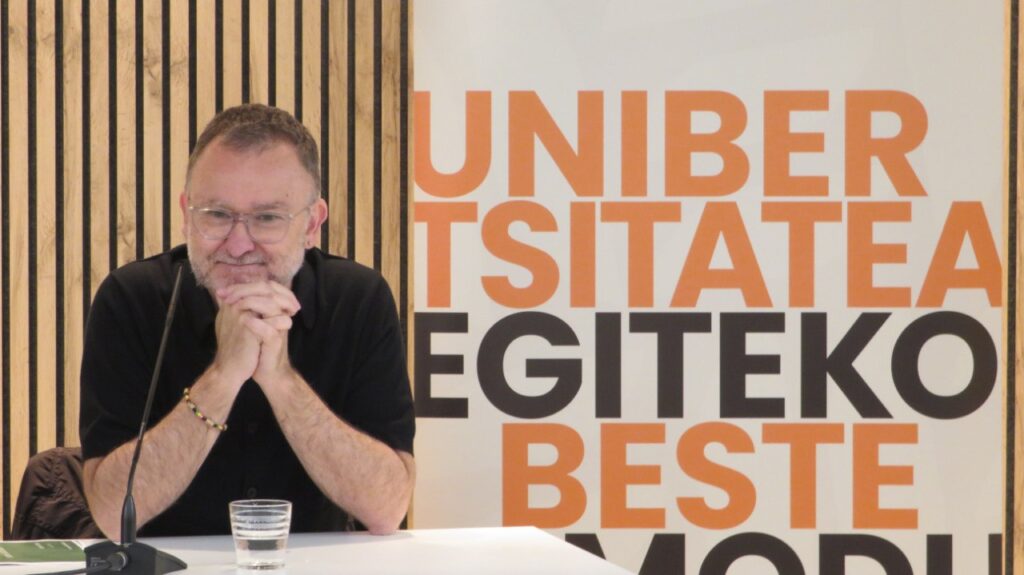 Aitor Bengoetxea: “Euskarak unibertsitatea behar du, eta unibertsitateak euskara”