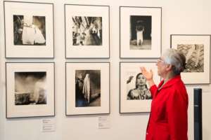 Graciela Iturbideren begirada poetikoa eta antropologikoa San Telmo Museora iritsi da