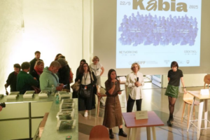 Kabiak gorabidean diren zinemagileak nazioarteko industriara hurbilduko ditu
